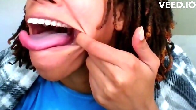 Giantess Mouth Long Uvula Long Tongue