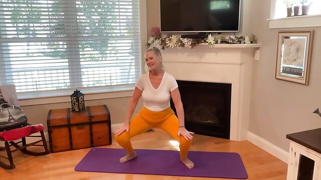 Yoga Mom, Granny Yoga