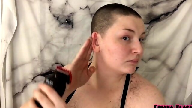 All Natural Babe Films Head Shave For First Time - Big tits