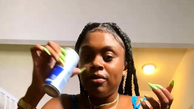 Amateur ebony Nela masturbates and screams