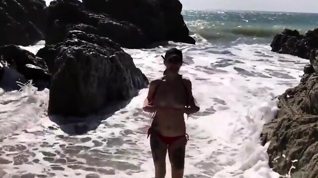 Beach Blowjob