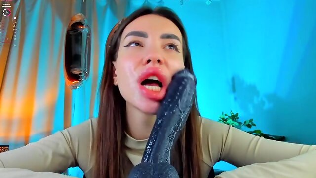 Kriss deepthroat and dildo