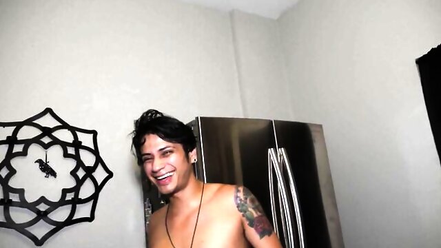 Watch sex hungry Dereks porn