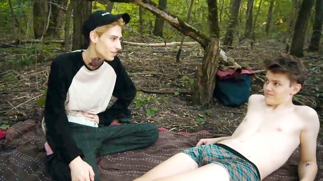 Gay Twinks In Nature