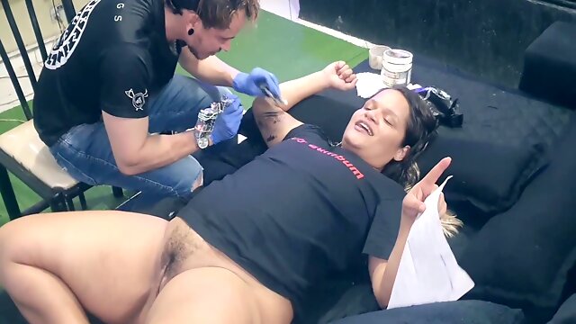 Tattoo Com Entrevista Vida De Alemao Tatuador . Xerecard Paga 20 Min With Paty Bumbum, Caiu Na Net And El Toro De Oro