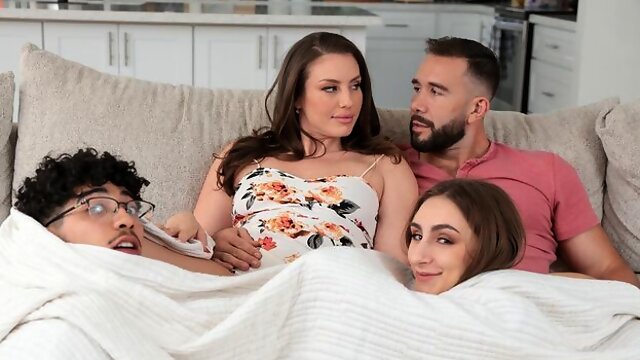 Mandy Waters and Penelope Kay are enjoying foursome pound