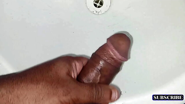 I pissed myself when I was cumming, Hot piss, really good cum 