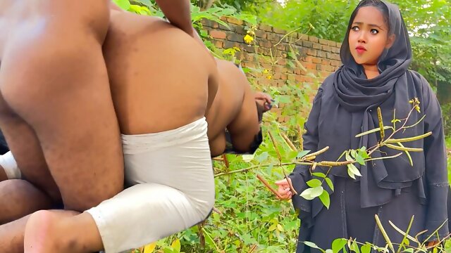 Teen (18+) Muslim Hijab girl from jungle - Outdoor Sex