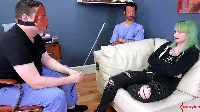 Face fucking, BDSM sub chick paints with her ass
