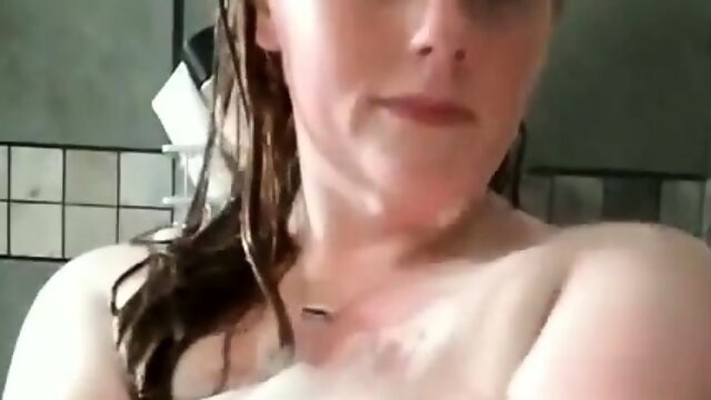 Laurabee washing off last nights sins xxx onlyfans porn