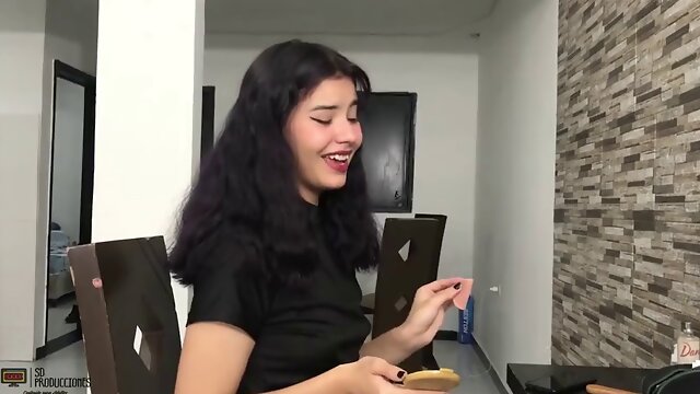 I reached an agreement with my stepbrother and give him a great blowjob - cum in mouth - porn in Spanish