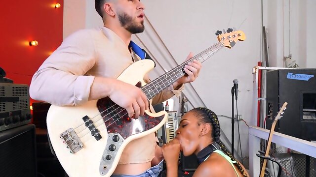 Slapping The Skin - a guitarist and ebony Asteria Diamond in reality interracial