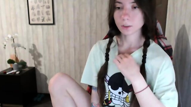 Hottest brunette solo webcam masturbation 2