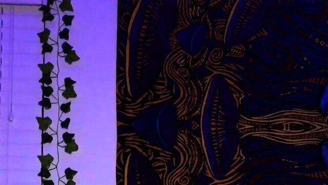 Amateur Webcam Anal Masturbation