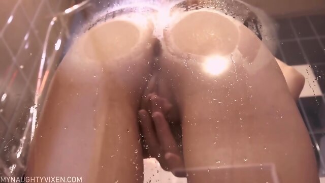 Morning Shower With Blowjob And Sex - Mynaughtyvixen