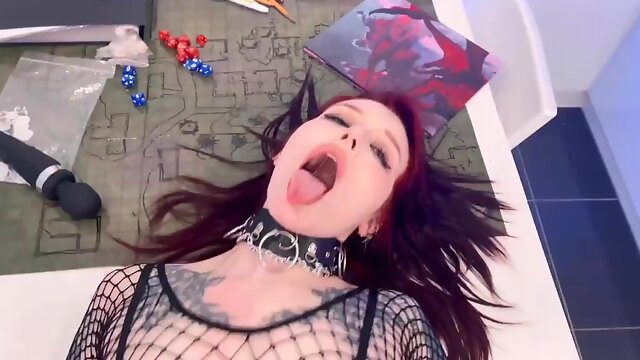 POV horny sex with Goth Girl