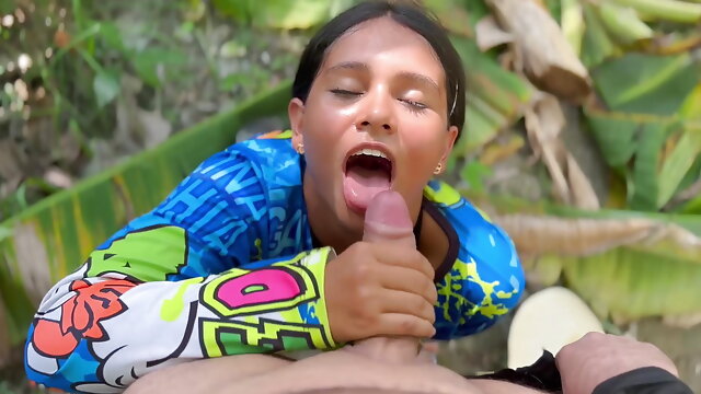 Peasant girl sucking cock in exchange for a phone