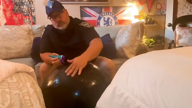 Chub Step-daddy Muscle Manhas Biggest Hand-free cum shot Ever!! Chub Coach pounds a Ball with 2 Loads in His Ass Fr