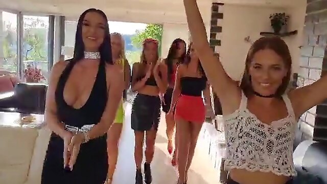 Reverse Gangbang, Party Anal Group, Italian Pissing