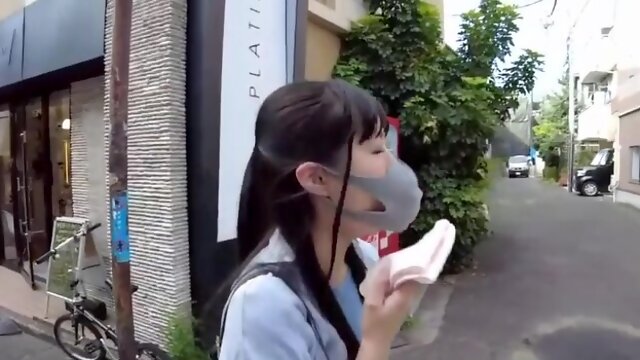 03499 Deep Throating Drool