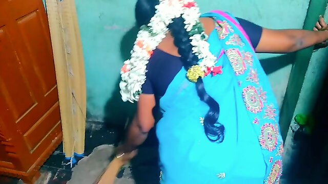 Tamil aunty house owner romance