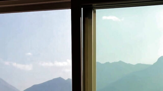 Quick afternoon wife fuck with a beautiful view to the Mountains