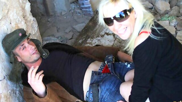 Good blonde babe Alexa Diamond is enjoying dick-riding