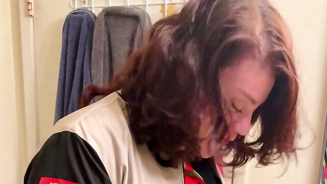 Trans Mommy Pees For You Compilation