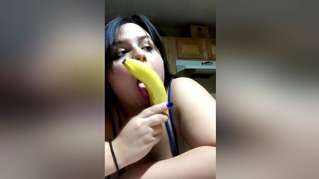 Missbustylatina - Banana Down My Throat