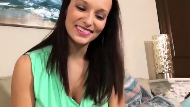 Back from College Footjob Form Step-Mom Lexi Luna - Bratty