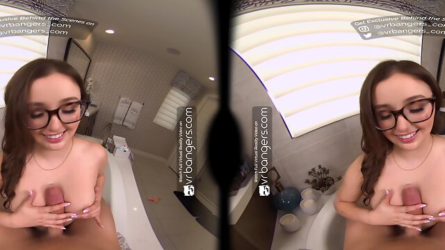 VR bath experience with a pornstar Leanna Virtual reality porn in bath