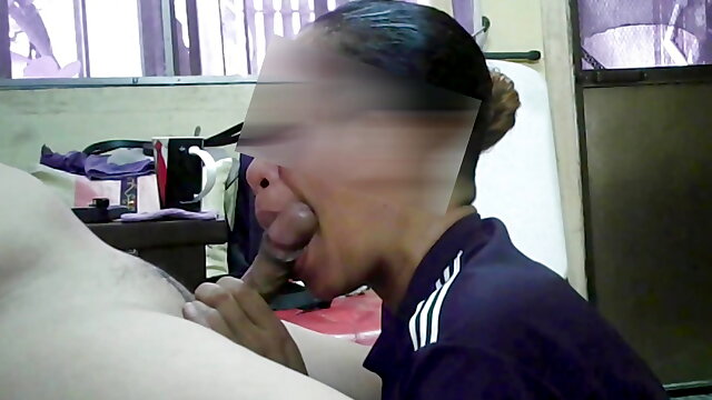 Hot BJ From a Hot Pinay