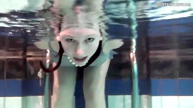 Underwater Show featuring madams underwater babe video