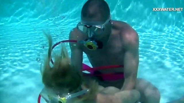 Underwater Blowjob