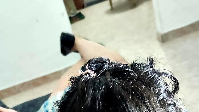 Real Sex: I teach my girl to give a blowjob