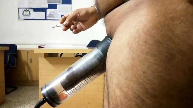 Gay Wichsen Solo Öffentlich