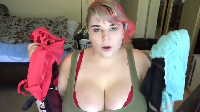 Bbw Model Posing With Different Bras