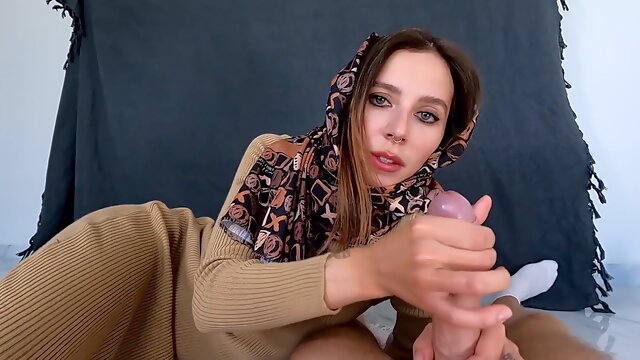 Ghomestory - Muslim Woman Sucks Cock And Fucks In The A