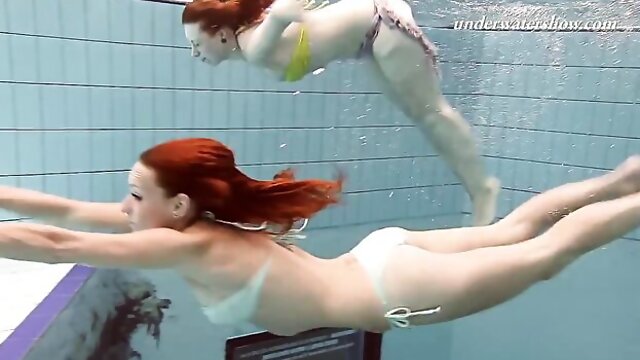 Brunette xxx with bewitching Lenka from Underwater Show