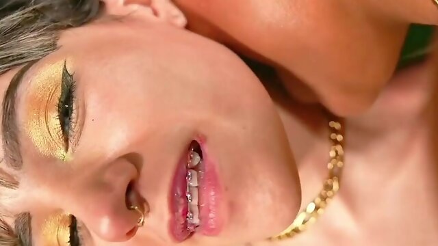 Lesbian Rimjob