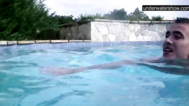 Plastic doxy - pool video - Underwater Show