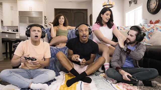 Fucking With The Gamers Video With Johnny Love, Dwayne Foxxx, Willow Ryder, Sarah Arabic - RealityKings