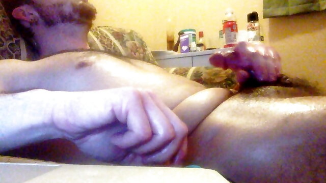 Edged up massive load suoer intense cumshot