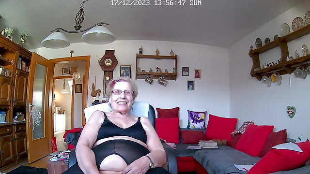 Granny Cunt, Granny Pussy Squirt, 40 Old