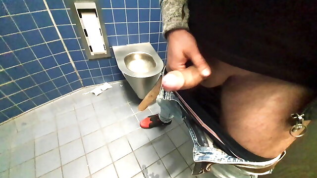 Public restroom on the highway toilete jerkoff risky full pleasure