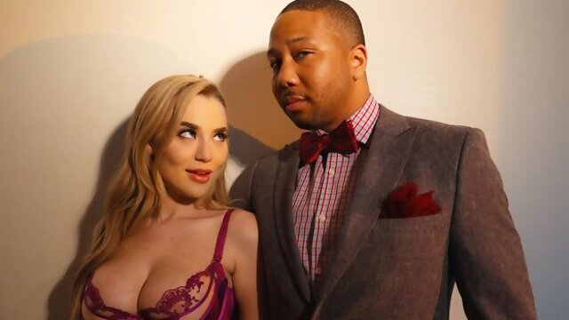 Awesome doggy style fuck with a hot girlfriend Blake Blossom