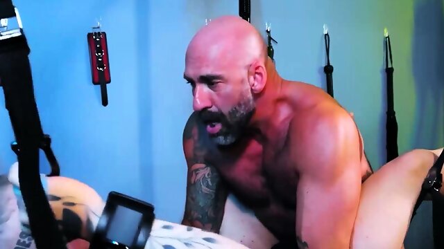 Muscular stud Davin Strong barebacked by DILF Drew Sebastian