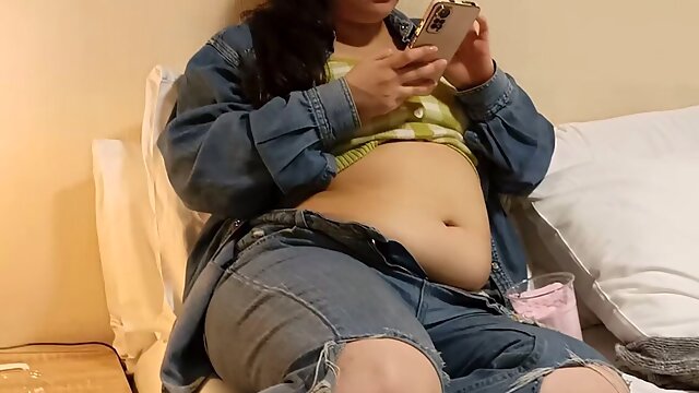 Nicole's Big, Round and Tight Potruding Belly Ingesting Pure Sugar 
