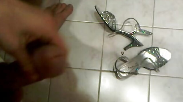 Cum into weedin shoes