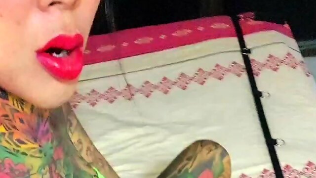 Ladyboy Cum In Mouth, Faysexytatoo